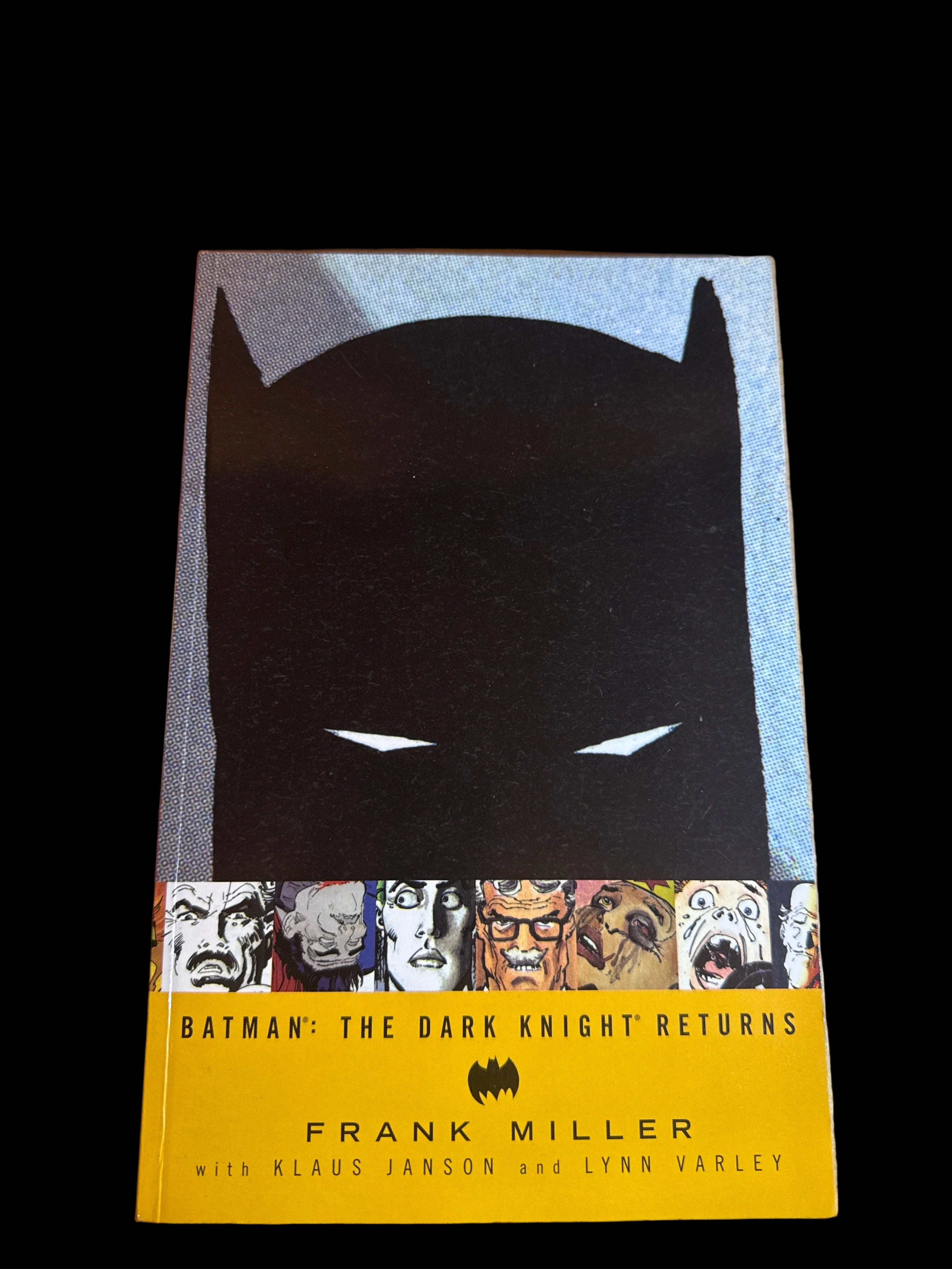 Batman: The Dark Knight Returns - Frank Miller 2002 Hardcover